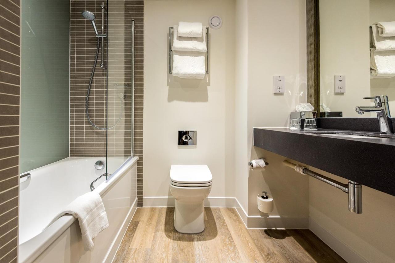 Standard Room,1274235691:JPEG